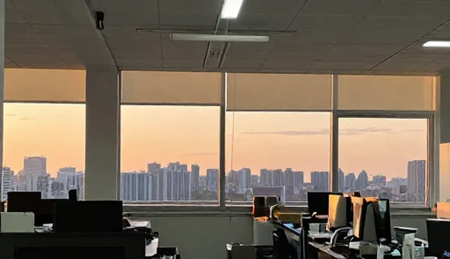 上海网站建设公司:技术外包如何影响项目效率